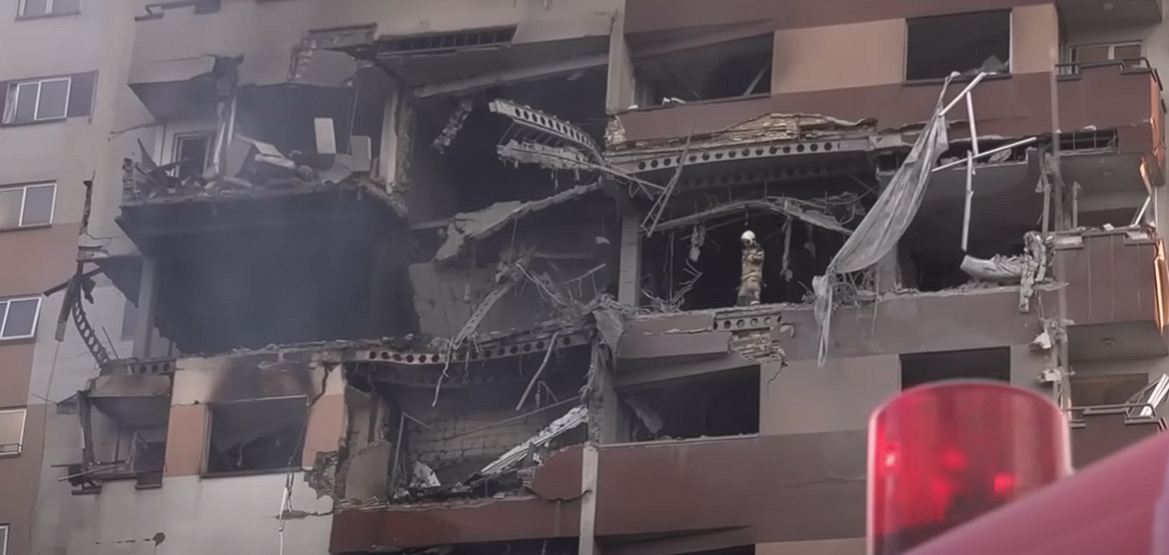 Israel serang iran di kota Teheran