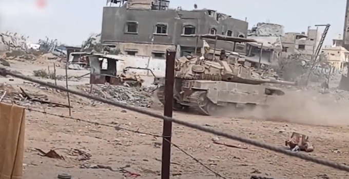 Tank Israel Yang Mundur Setelah Di Hadang Hamas lewat operasi Stones of David