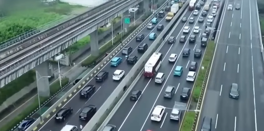 Ganjil Genap ditiadakan di jakarta dalam rangka peringati isra miraj