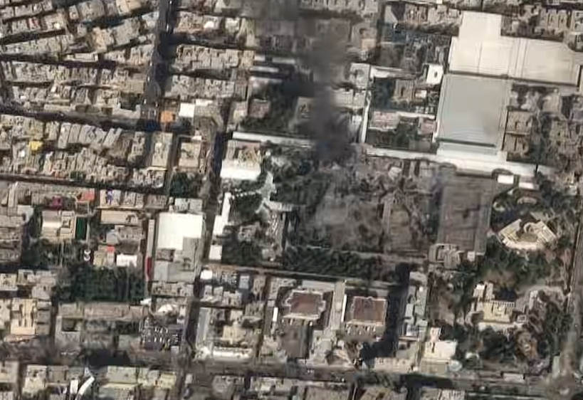 Kediamana Pemimpin Tertinggi Iran, Ali Khemenei Terlihat Rata