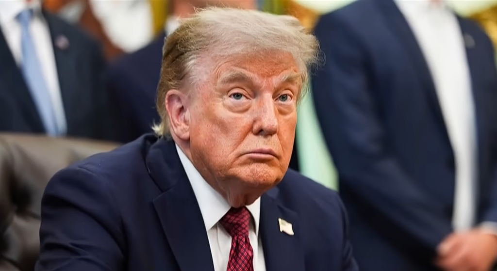Trump Hadirkan Militer