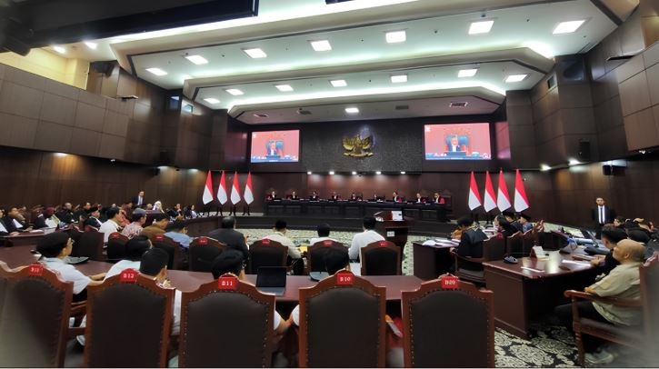 Sidang Ijasah SMA Gibran